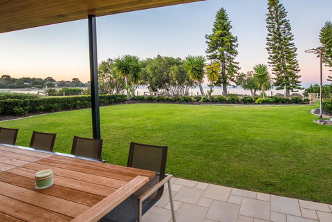 Regency Beach Club - Phillip Island Accommodation 2