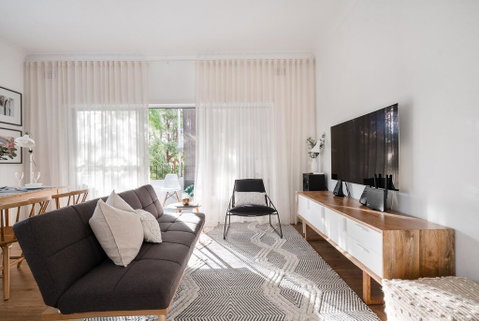 Restful Allawah Retreat Near Sydney Airport - Phillip Island Accommodation 0