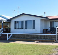 Rising Tide Beach House - Phillip Island Accommodation