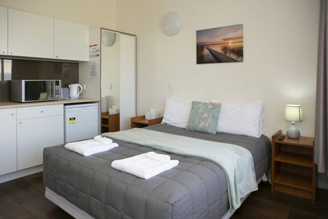Rivers Apartments Motel Sale Gippsland - Phillip Island Accommodation 0