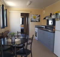 Rocks Retreat Cabin 3 - Lobster - Phillip Island Accommodation