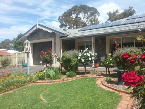Rose Cottage - Phillip Island Accommodation 0