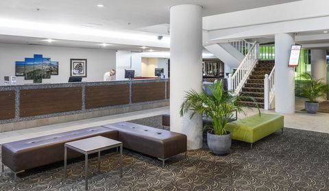 Rydges Esplanade Resort Cairns - Phillip Island Accommodation 2