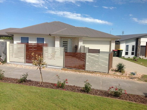 SALTY PAUSE @ BONDI HOUSE - Phillip Island Accommodation 0