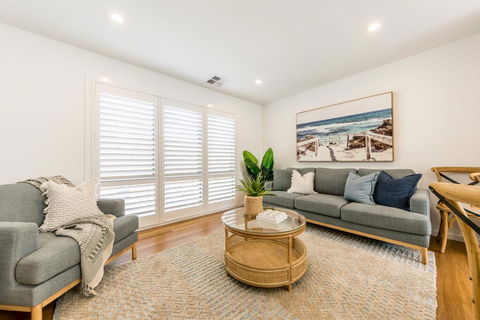Sandcastle, 26a Winsor Street - Phillip Island Accommodation 1