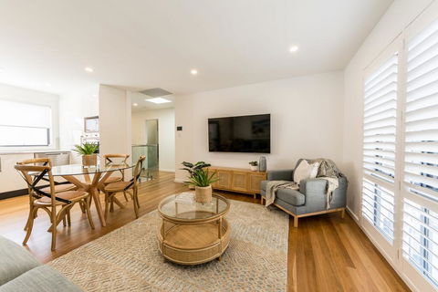 Sandcastle, 26a Winsor Street - Phillip Island Accommodation 0