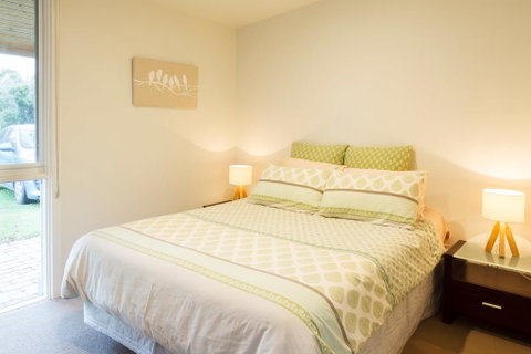 Sandy Point Hideaway - Phillip Island Accommodation 3