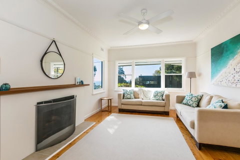 Santorini - Lorne - Phillip Island Accommodation 1