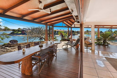SCHMAN55-WATERFRONT, RESORT-STYLE ENTERTAINER - Phillip Island Accommodation 2