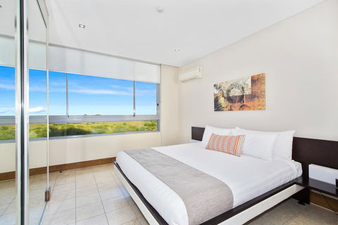 Self Contained 2 Bed Luxury Apartment - Phillip Island Accommodation 1