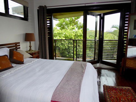 Serendipity - Cable Beach Escape - Phillip Island Accommodation 2