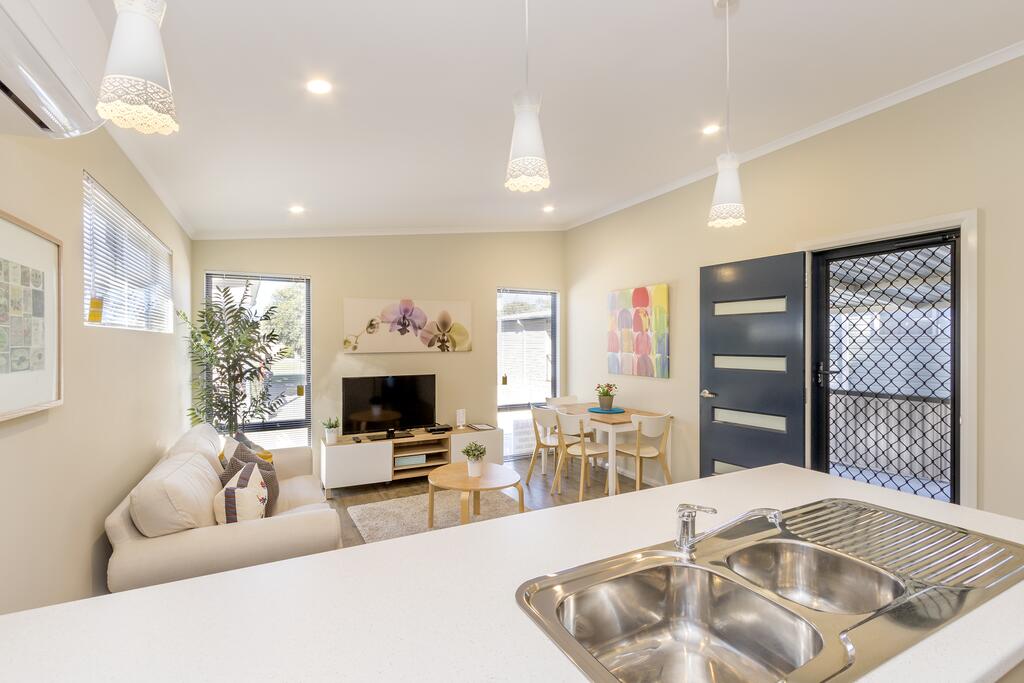 Serpentine WA Phillip Island Accommodation