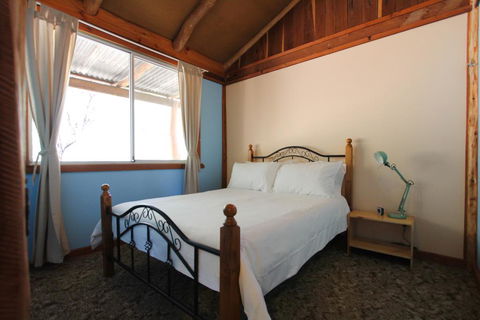 Shady Creek Eco Cabin, Peaceful Country Getaway - Phillip Island Accommodation 2