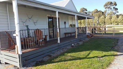 Silverbirch Cottage - Phillip Island Accommodation 0