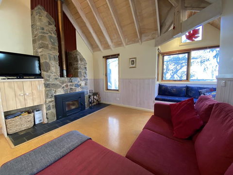 Snowdragon - Phillip Island Accommodation 2