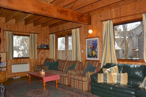 Snowdrop Lodge - Phillip Island Accommodation 1