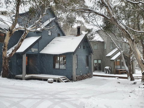 SNOWED INN Apartment - Phillip Island Accommodation 2