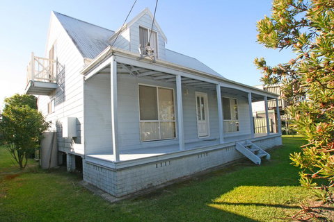 South Sussex's Blue Cottage - Phillip Island Accommodation 1