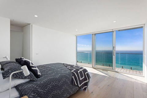 Southpoint -Brand New Home, Oceanfront Views - Phillip Island Accommodation 3