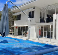 Spacious 2 bedroom unit private bath kitchen RV parking on 5 acres 10 min to Fraser Island barge - Phillip Island Accommodation