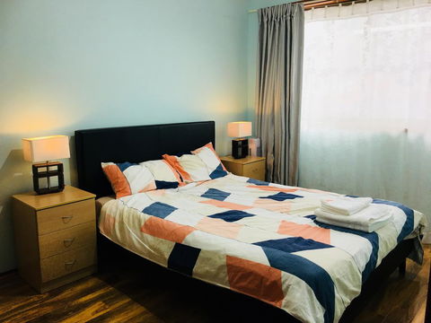 Spacious Townhouse In Wollongong - Phillip Island Accommodation 0