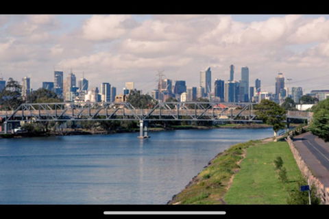 Spectacular River Views In Fabulous Footscray. - Phillip Island Accommodation 0