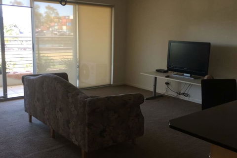 Spectacular River Views In Fabulous Footscray. - Phillip Island Accommodation 2