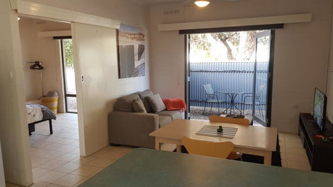 Stay Awhile In Port Pirie - Min Stay 4 Nights - Phillip Island Accommodation 1