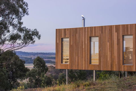 Strikes Mudgee - Phillip Island Accommodation 3