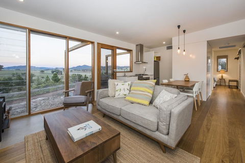 Strikes Mudgee - Phillip Island Accommodation 2