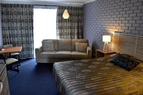 Strzelecki Motor Lodge - Phillip Island Accommodation 3