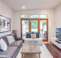 Stunning Townhouse- Quiet Street Close to CBD - Phillip Island Accommodation