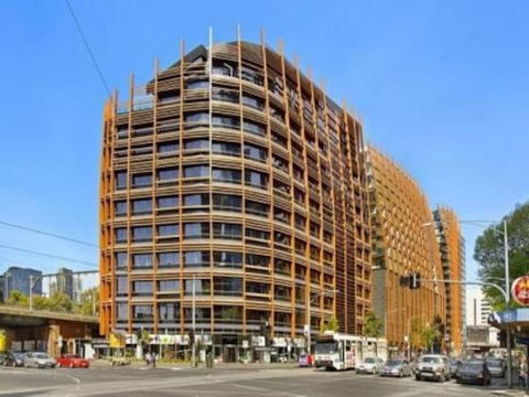 Stylish 1 Bedroom Apartment Amazing City Views - Phillip Island Accommodation 3