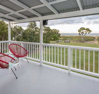 Sugar Shack - Character Family Home Right on the Ocean - Phillip Island Accommodation