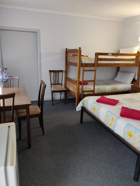 Summers Rest Units - Phillip Island Accommodation 2