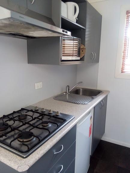 Summit Cabin - Phillip Island Accommodation 3