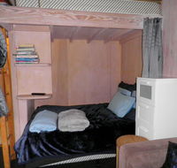 Super Value Thredbo STUDIO  Ante-Room Apartment - Phillip Island Accommodation