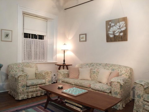 Surgeon's Cottage - Phillip Island Accommodation 1
