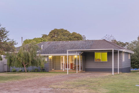 Swell Shack - Phillip Island Accommodation 0