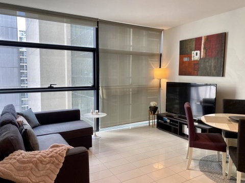 Sydney CBD Central Location - Spacious Apartment - Parking - Pool - Gym - Best Location - Phillip Island Accommodation 0