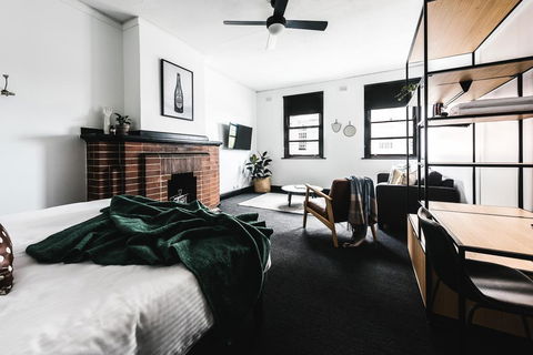 Sydney Park Hotel - Phillip Island Accommodation 0