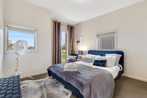 Tangles - Phillip Island Accommodation 1