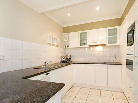 Terrigal Townhouse - 1/21 Campbell Crescent, Terrigal - Phillip Island Accommodation 1
