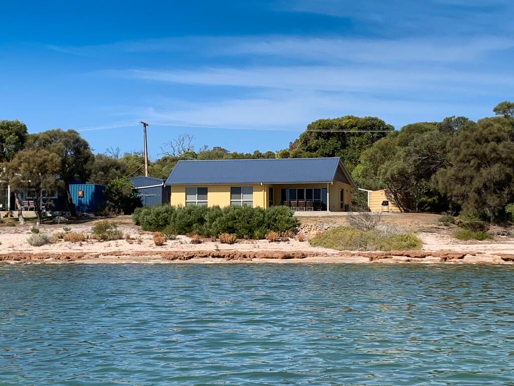  Phillip Island Accommodation
