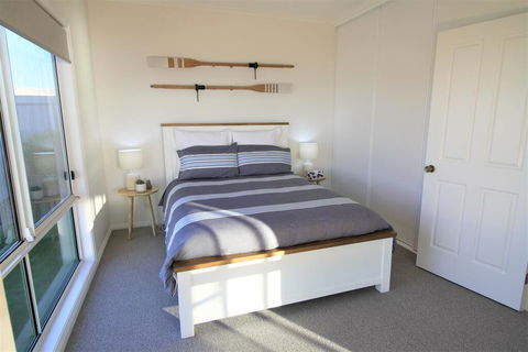 The Beach House - Point Turton - Phillip Island Accommodation 2