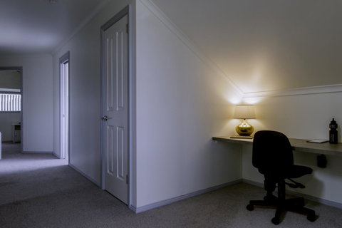 South Arm Luxury Loft - Phillip Island Accommodation 8