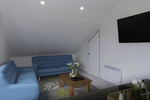 South Arm Luxury Loft - Phillip Island Accommodation 4