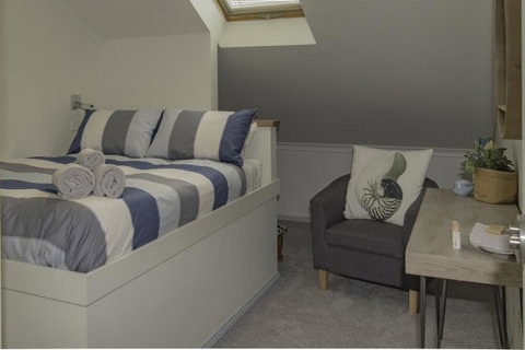 South Arm Luxury Loft - Phillip Island Accommodation 9