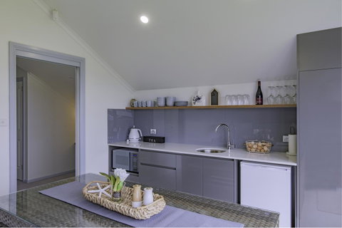 South Arm Luxury Loft - Phillip Island Accommodation 2