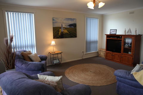 Sails On Port Sorell Boutique Apartments - Phillip Island Accommodation 3